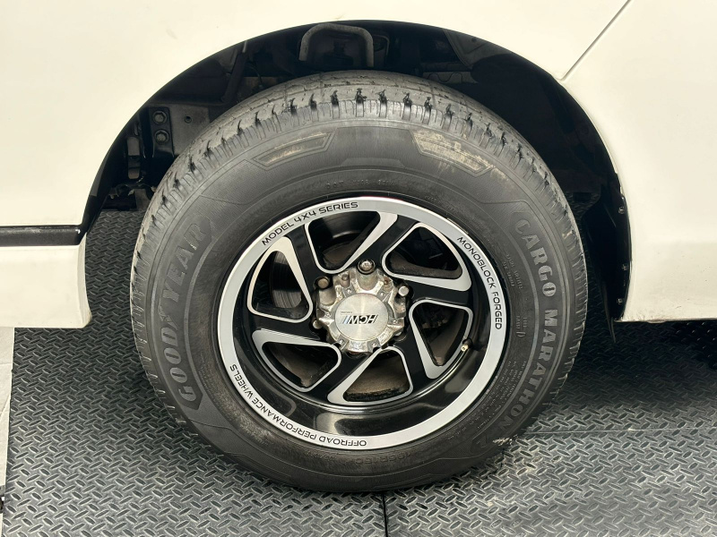 Nissan Urvan NV350 Pasajeros 4 pts. TM5, a/ac., VE, CD, 12 pas. 2016